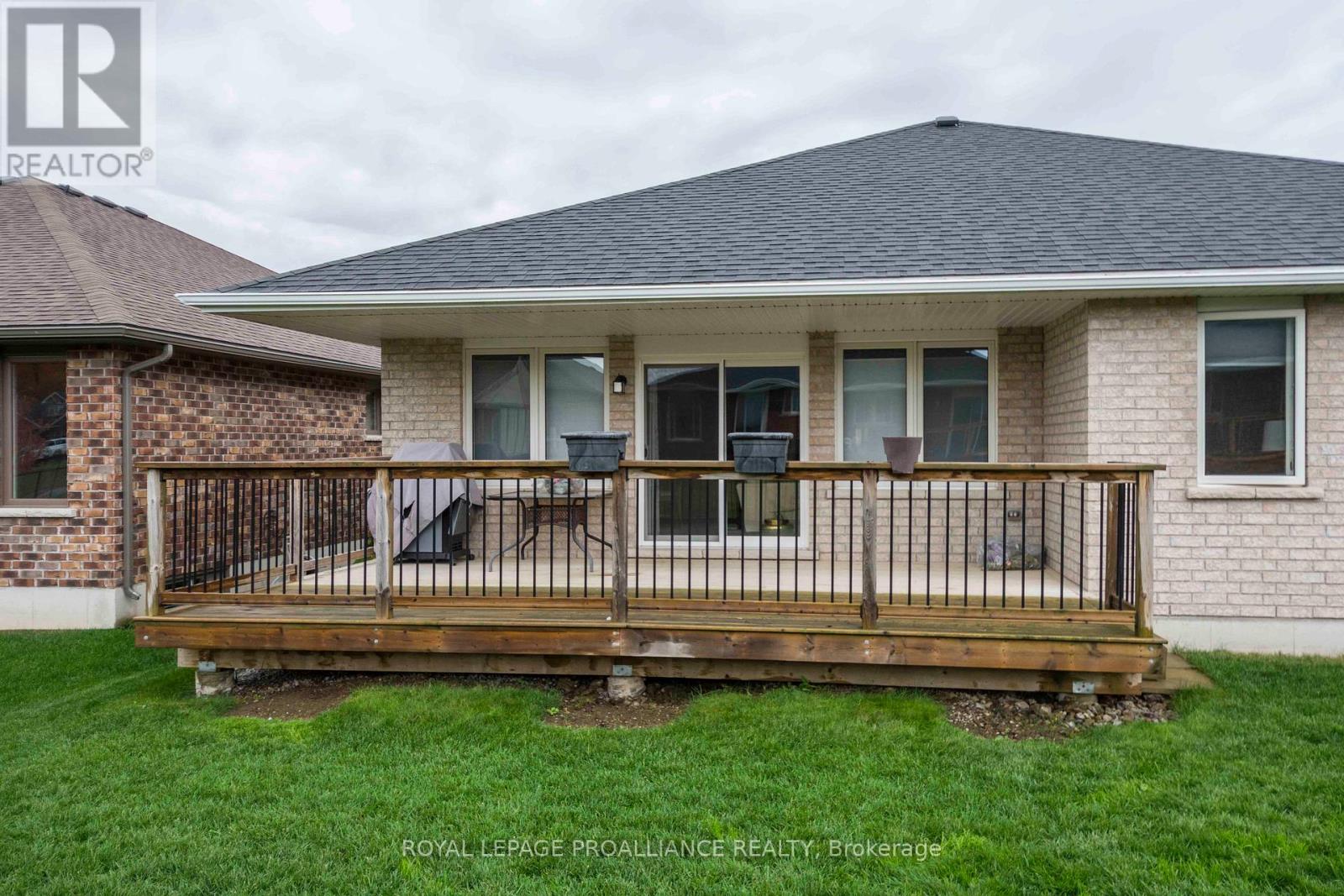 8 Crews Crescent, Quinte West, Ontario  K8V 0G3 - Photo 26 - X12847672