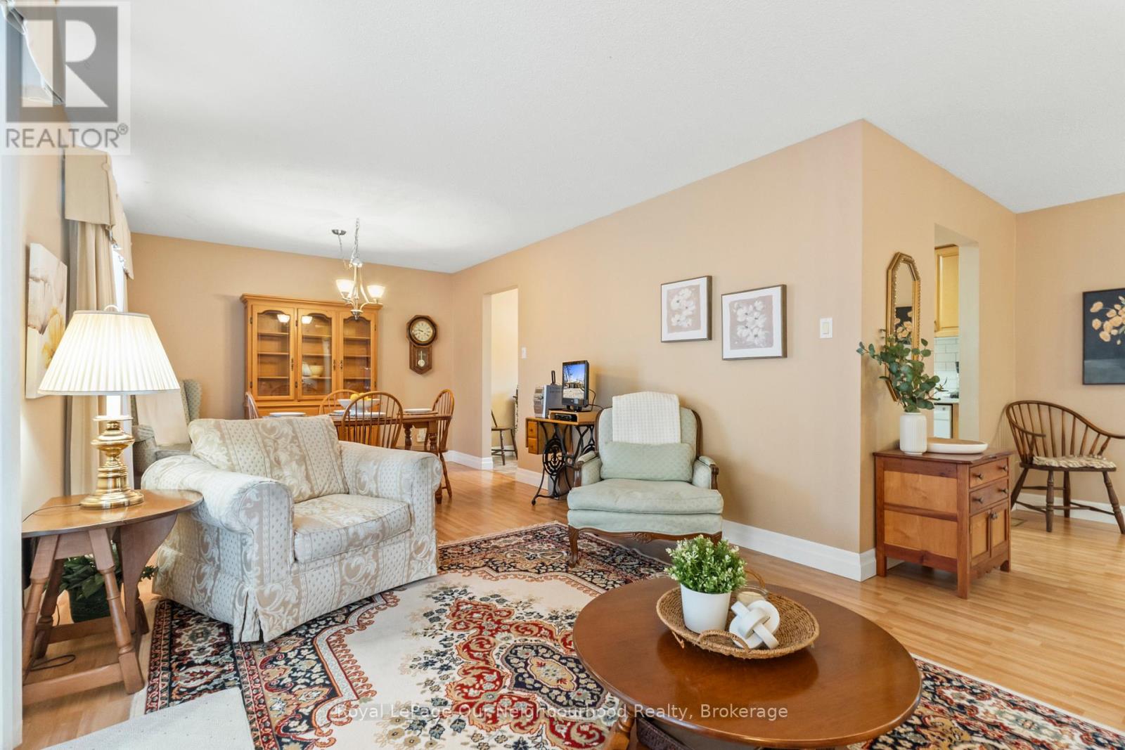 909 Whitefield Drive, Peterborough (Otonabee Ward 1), Ontario  K9J 7W1 - Photo 15 - X12847674