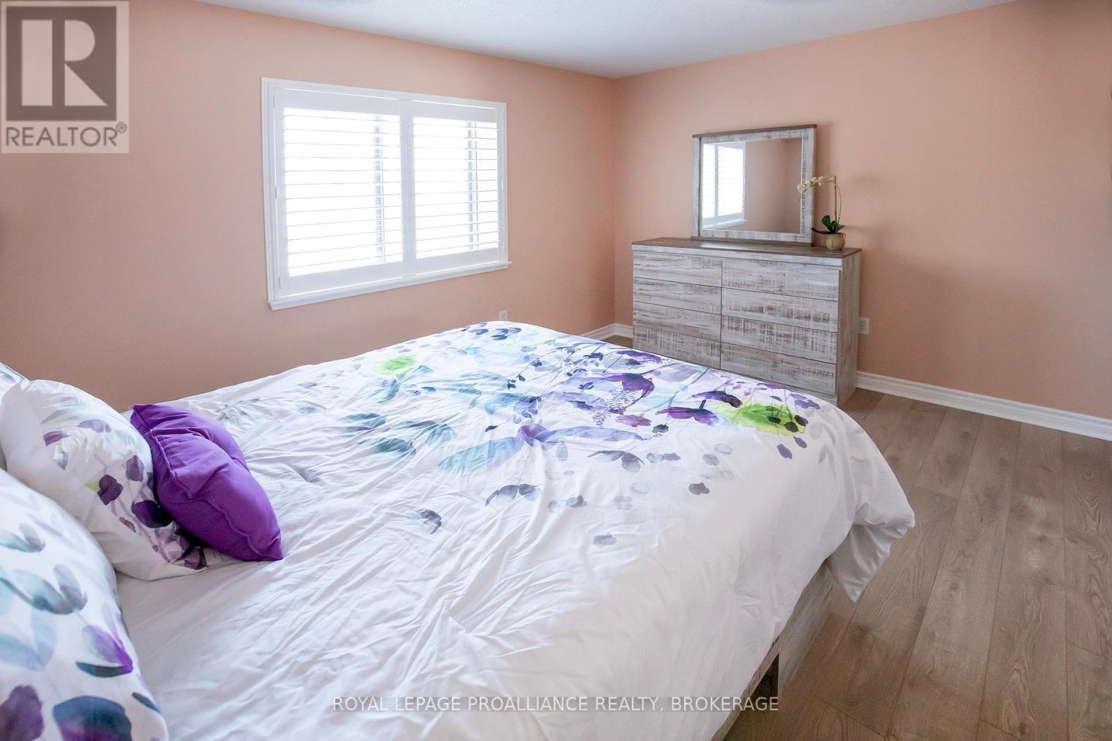 302 - 120 Barrett Court, Kingston (Kingston East (Incl Barret Crt)), Ontario  K7L 5H6 - Photo 12 - X12847604