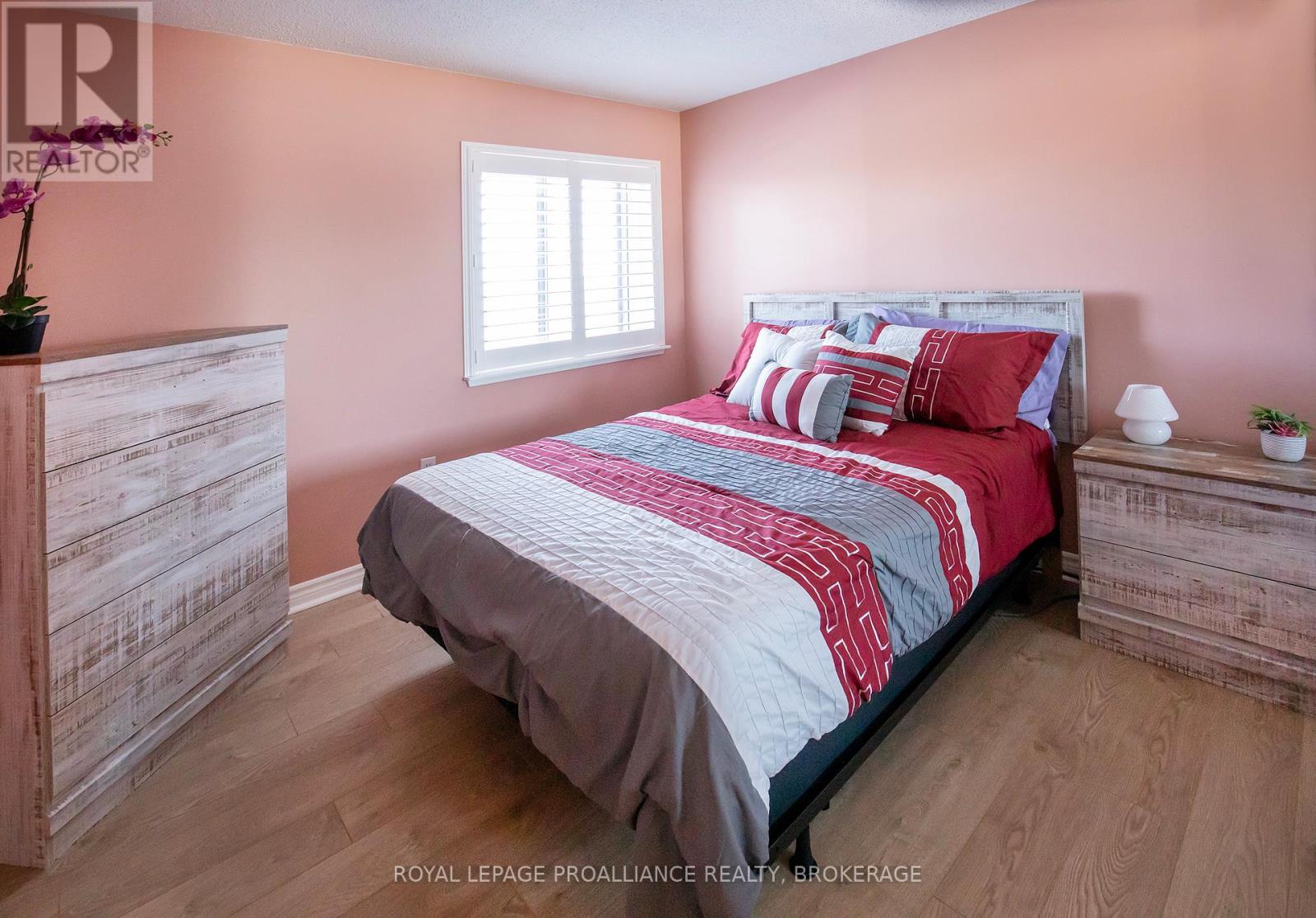 302 - 120 Barrett Court, Kingston (Kingston East (Incl Barret Crt)), Ontario  K7L 5H6 - Photo 13 - X12847604