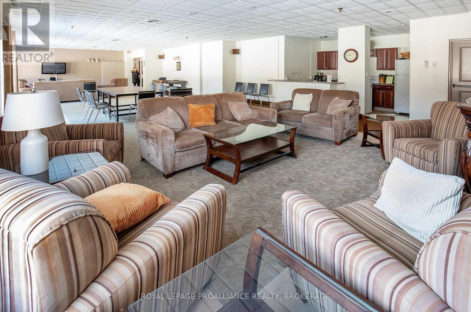 302 - 120 Barrett Court, Kingston (Kingston East (Incl Barret Crt)), Ontario  K7L 5H6 - Photo 17 - X12847604