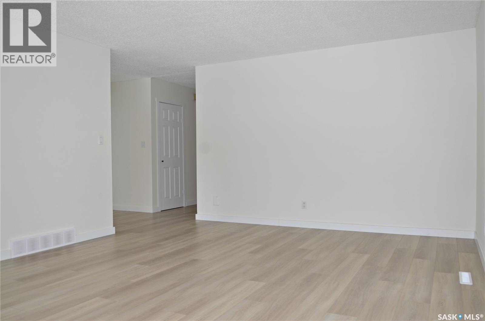 209 Torran Street, Colonsay, Saskatchewan  S0K 0Z6 - Photo 8 - SK029660