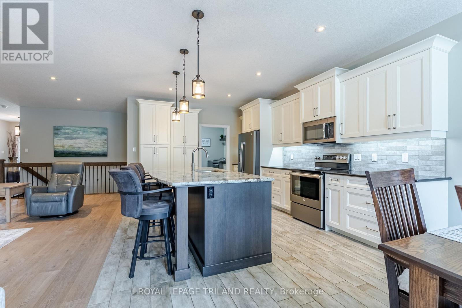 296 Dufferin Street, Central Elgin, Ontario  N0L 1B0 - Photo 24 - X12847630