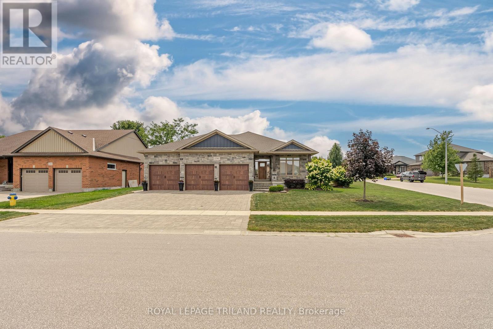 296 Dufferin Street, Central Elgin, Ontario  N0L 1B0 - Photo 4 - X12847630