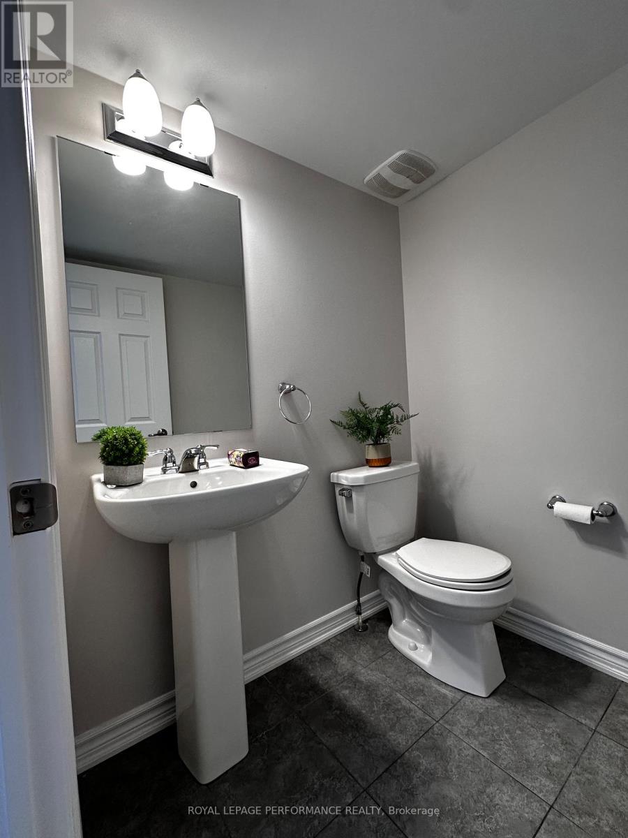 517 Ozawa Private E, Ottawa, Ontario  K1K 4Z8 - Photo 15 - X12847694