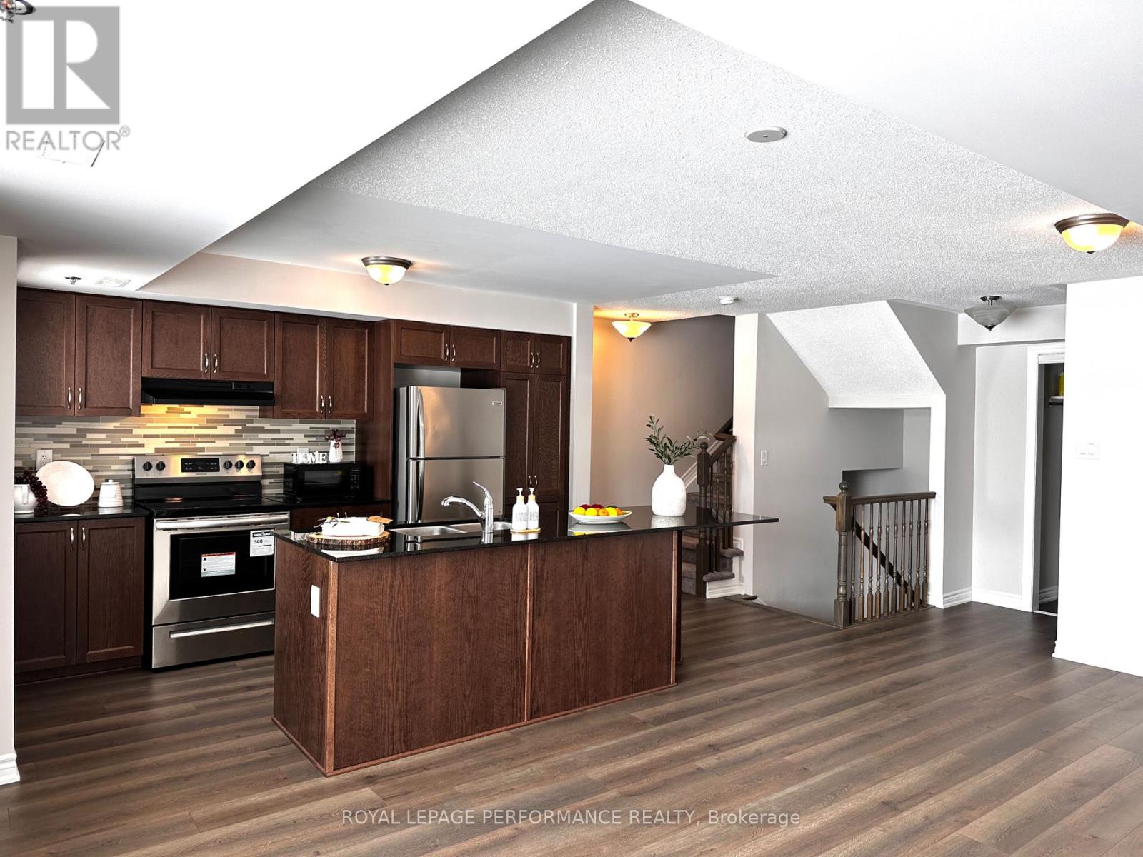 517 Ozawa Private E, Ottawa, Ontario  K1K 4Z8 - Photo 7 - X12847694