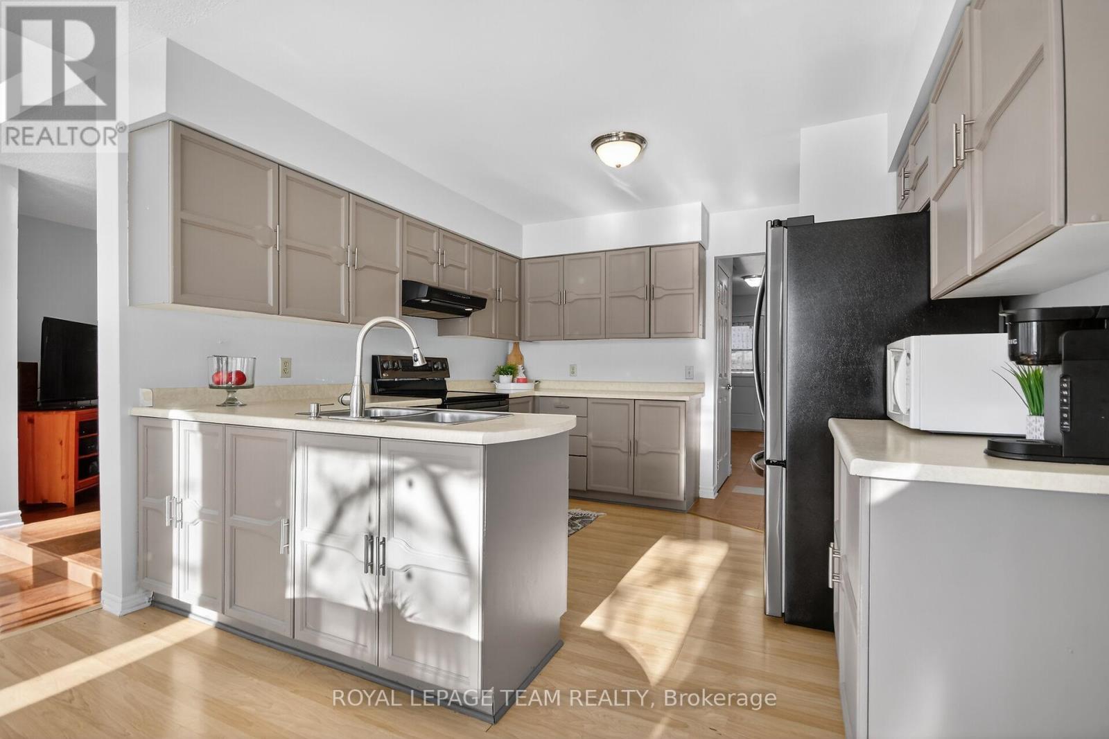 1604 Proulx Drive, Ottawa, Ontario  K4A 1T5 - Photo 12 - X12847706