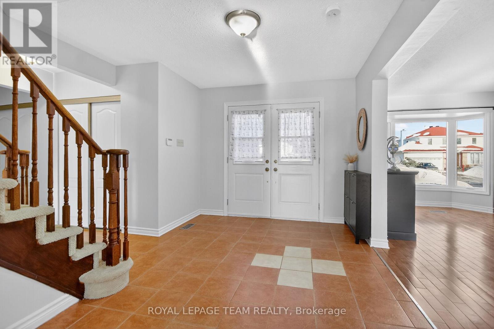 1604 Proulx Drive, Ottawa, Ontario  K4A 1T5 - Photo 3 - X12847706