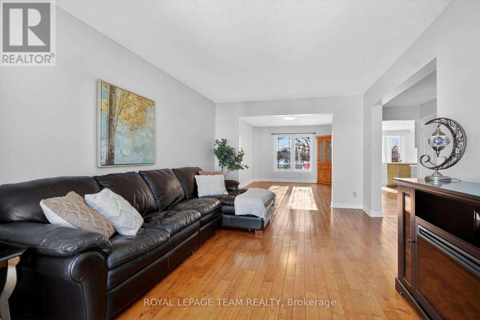 1604 Proulx Drive, Ottawa, Ontario  K4A 1T5 - Photo 7 - X12847706