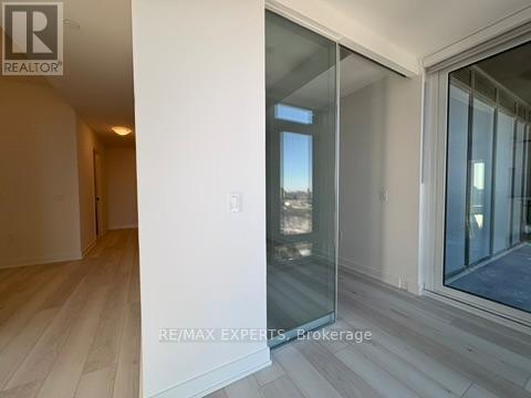 1903 - 1 Quarrington Lane, Toronto, Ontario  M3C 0S4 - Photo 7 - C12843538