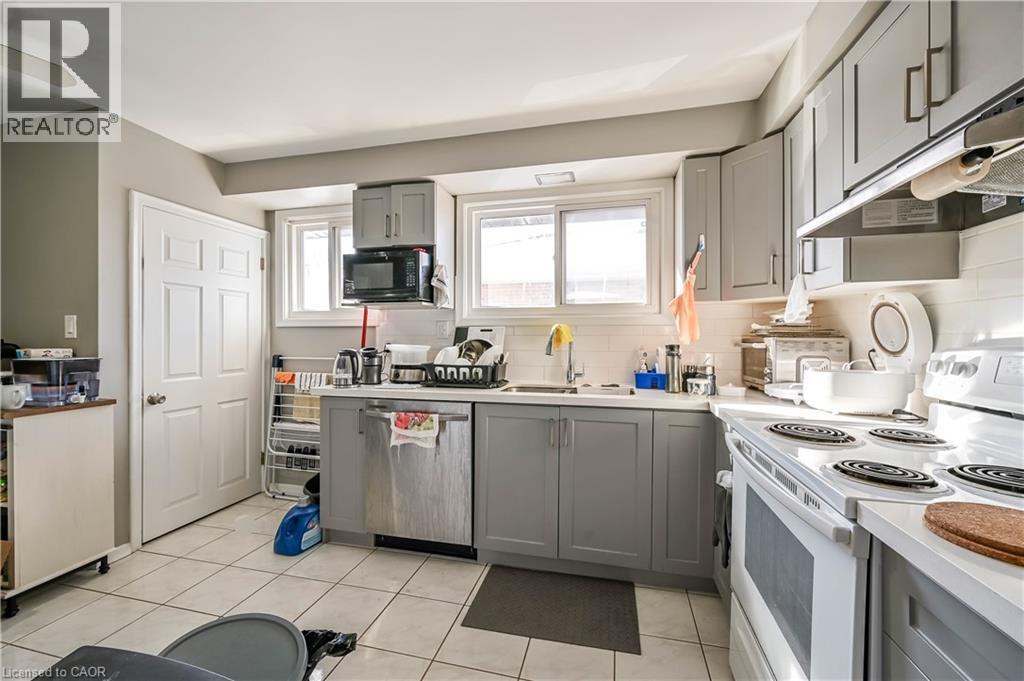 76 Terrace Drive, Hamilton, Ontario  L9A 2Y6 - Photo 4 - 40809821