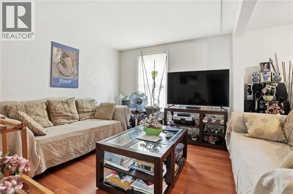 68 Gage Avenue S, Hamilton, Ontario  L8M 3C9 - Photo 10 - 40800735