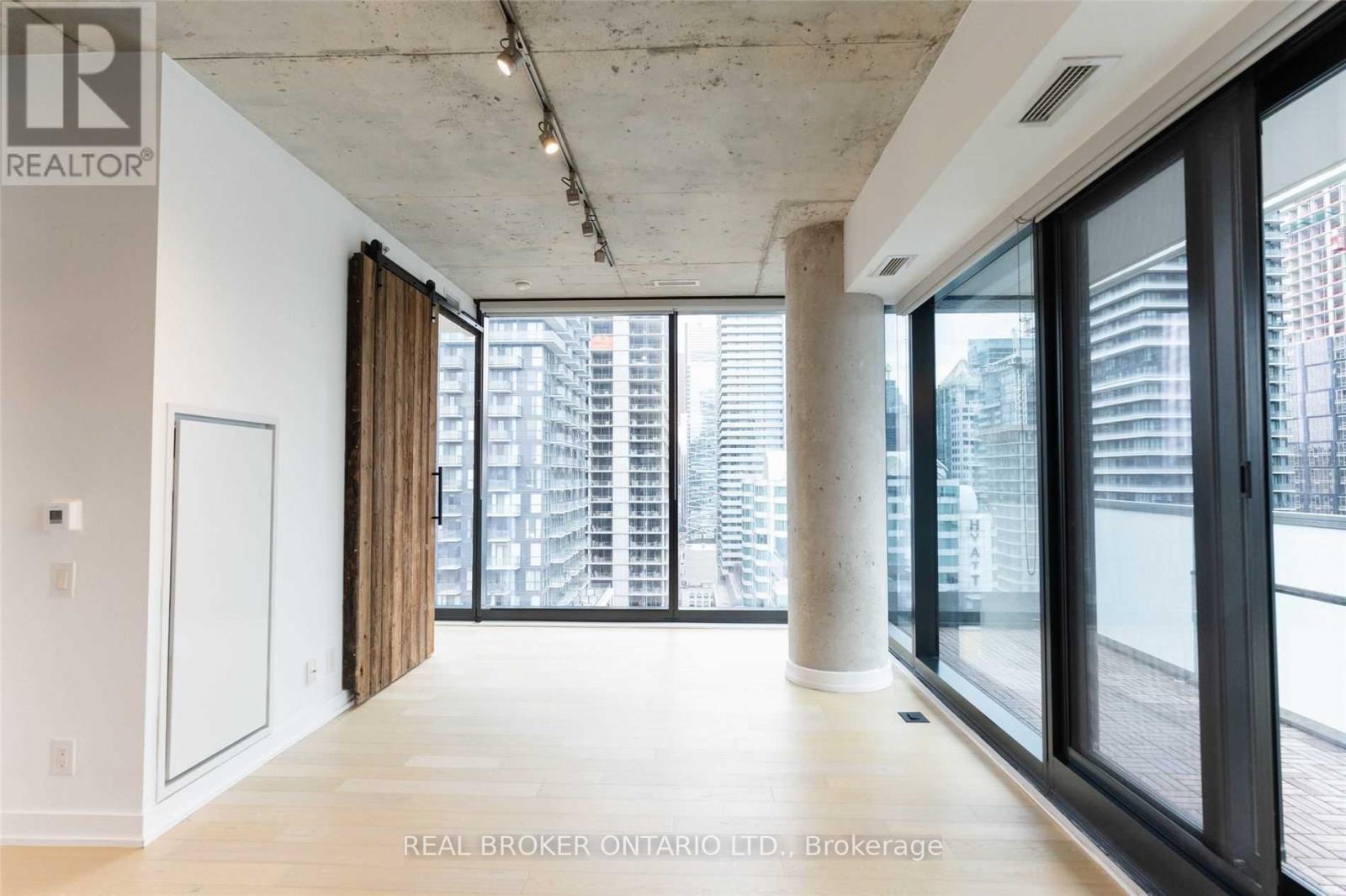 2107 - 11 Charlotte Street, Toronto (Waterfront Communities), Ontario  M5V 0M6 - Photo 11 - C12847610