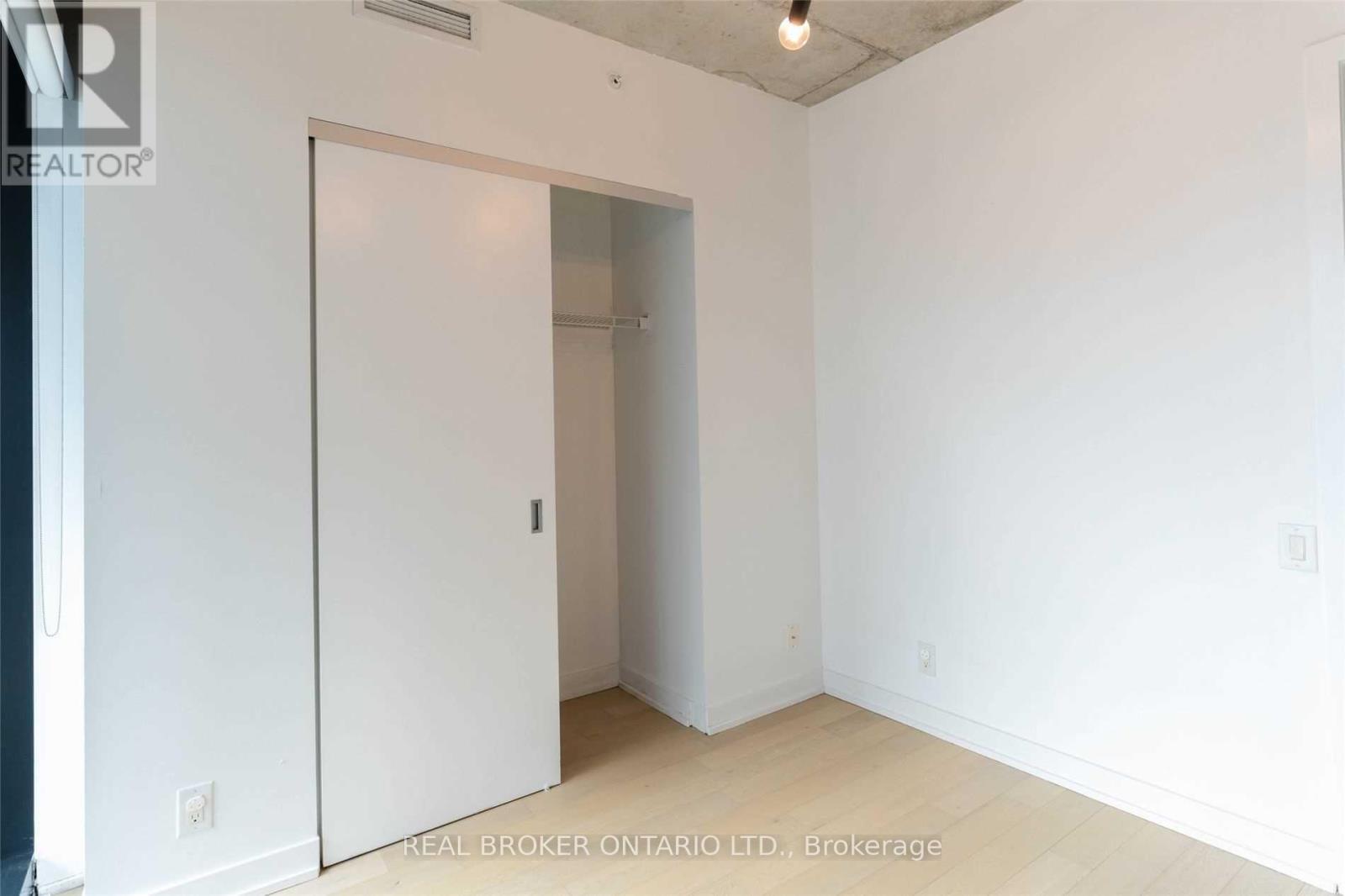 2107 - 11 Charlotte Street, Toronto (Waterfront Communities), Ontario  M5V 0M6 - Photo 15 - C12847610