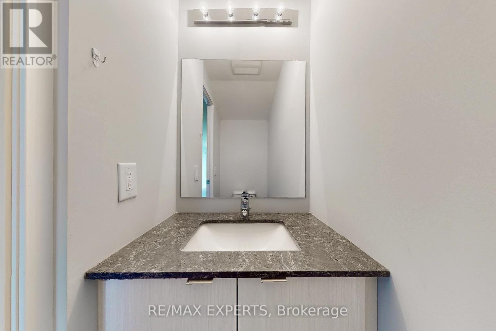 Th 106 - 3237 Bayview Avenue, Toronto (Bayview Village), Ontario  M2K 2J7 - Photo 15 - C12847684