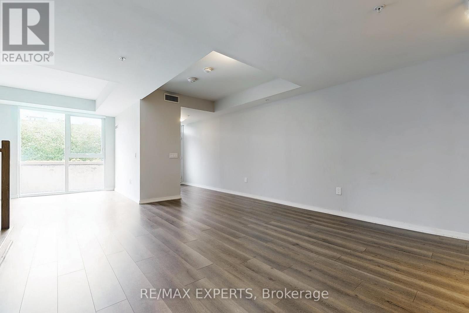 Th 106 - 3237 Bayview Avenue, Toronto (Bayview Village), Ontario  M2K 2J7 - Photo 4 - C12847684