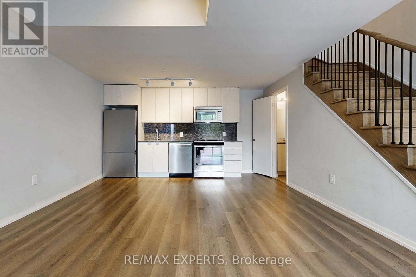 Th 106 - 3237 Bayview Avenue, Toronto (Bayview Village), Ontario  M2K 2J7 - Photo 6 - C12847684