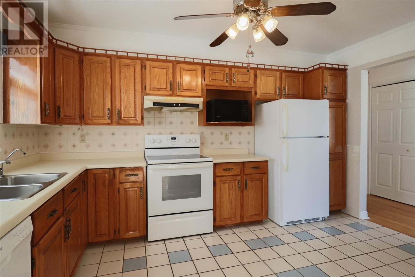 63 Neptune Road, St. John's, Newfoundland & Labrador  A1B 4J2 - Photo 5 - 1294967