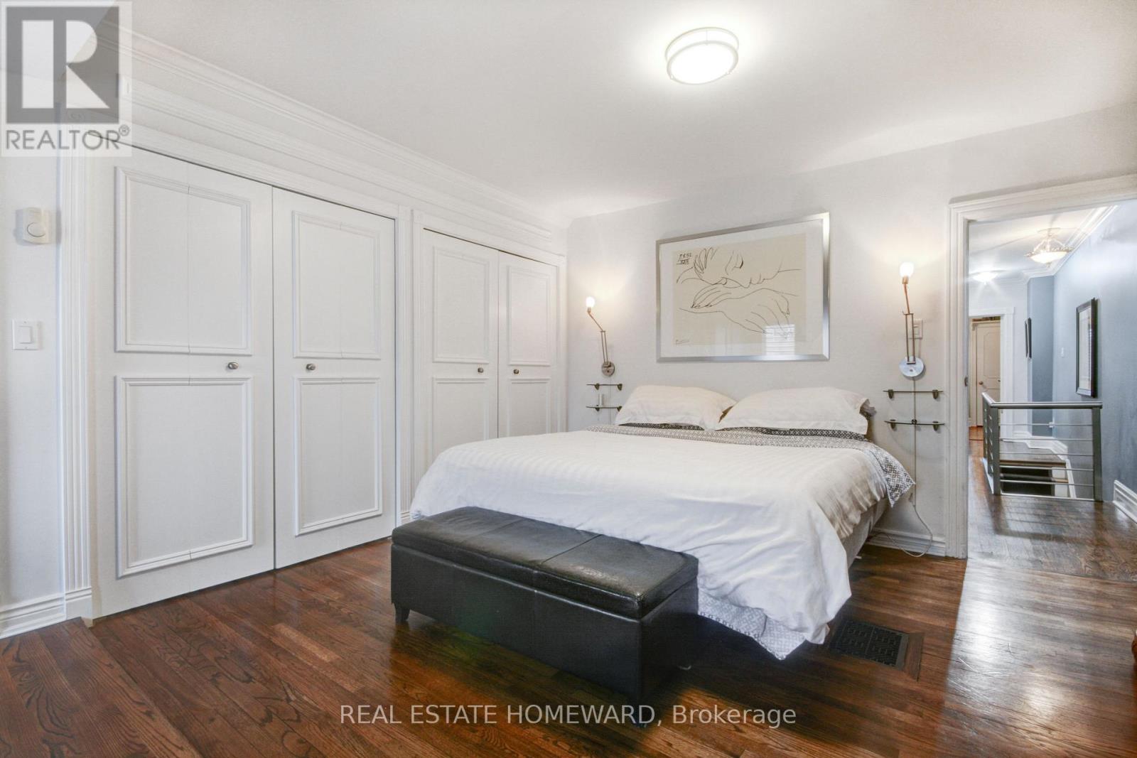 55 Woodbine Avenue, Toronto, Ontario  M4L 3P1 - Photo 11 - E12847620