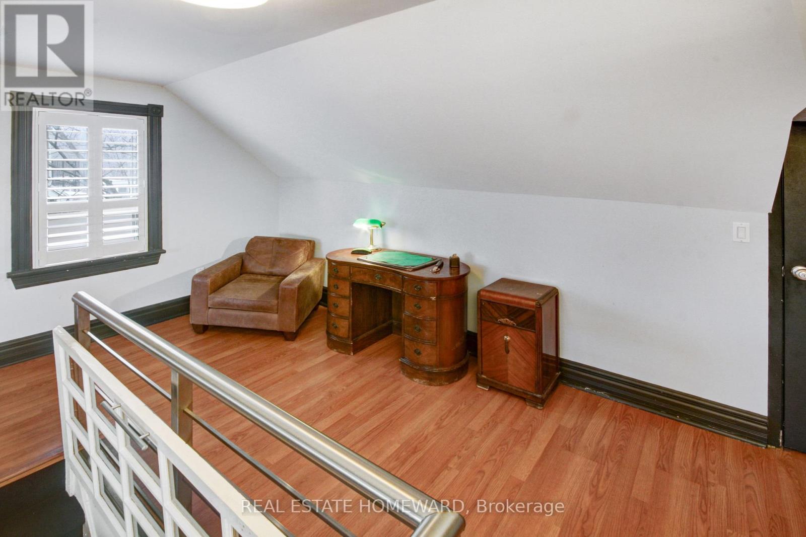 55 Woodbine Avenue, Toronto, Ontario  M4L 3P1 - Photo 20 - E12847620