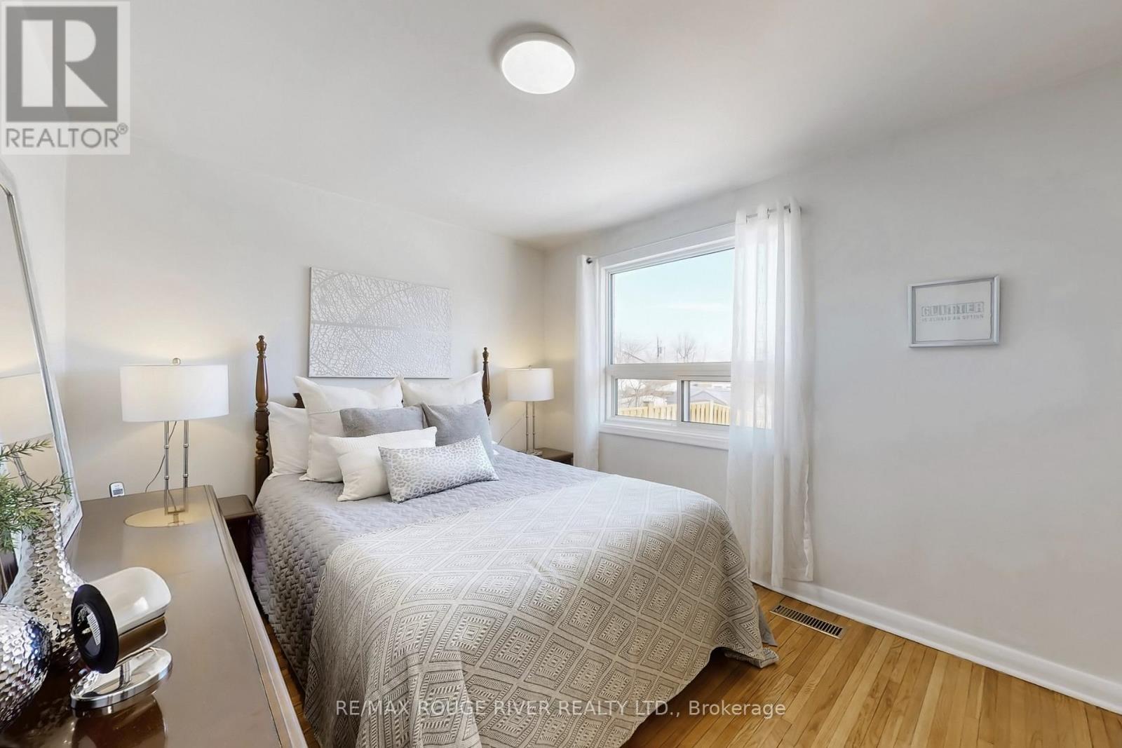 116 Lord Roberts Drive, Toronto, Ontario  M1K 3W8 - Photo 6 - E12847622