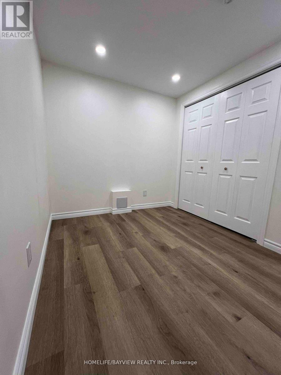 Lower - 136 Pinnacle Trail, Aurora, Ontario  L4G 7G7 - Photo 11 - N12847626