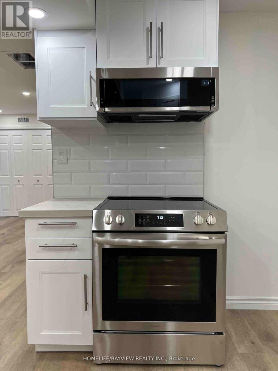 Lower - 136 Pinnacle Trail, Aurora, Ontario  L4G 7G7 - Photo 9 - N12847626