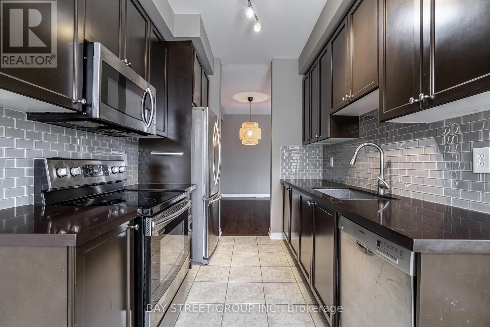 4 Courtland Crescent, East Gwillimbury, Ontario  L9N 0B2 - Photo 24 - N12847676