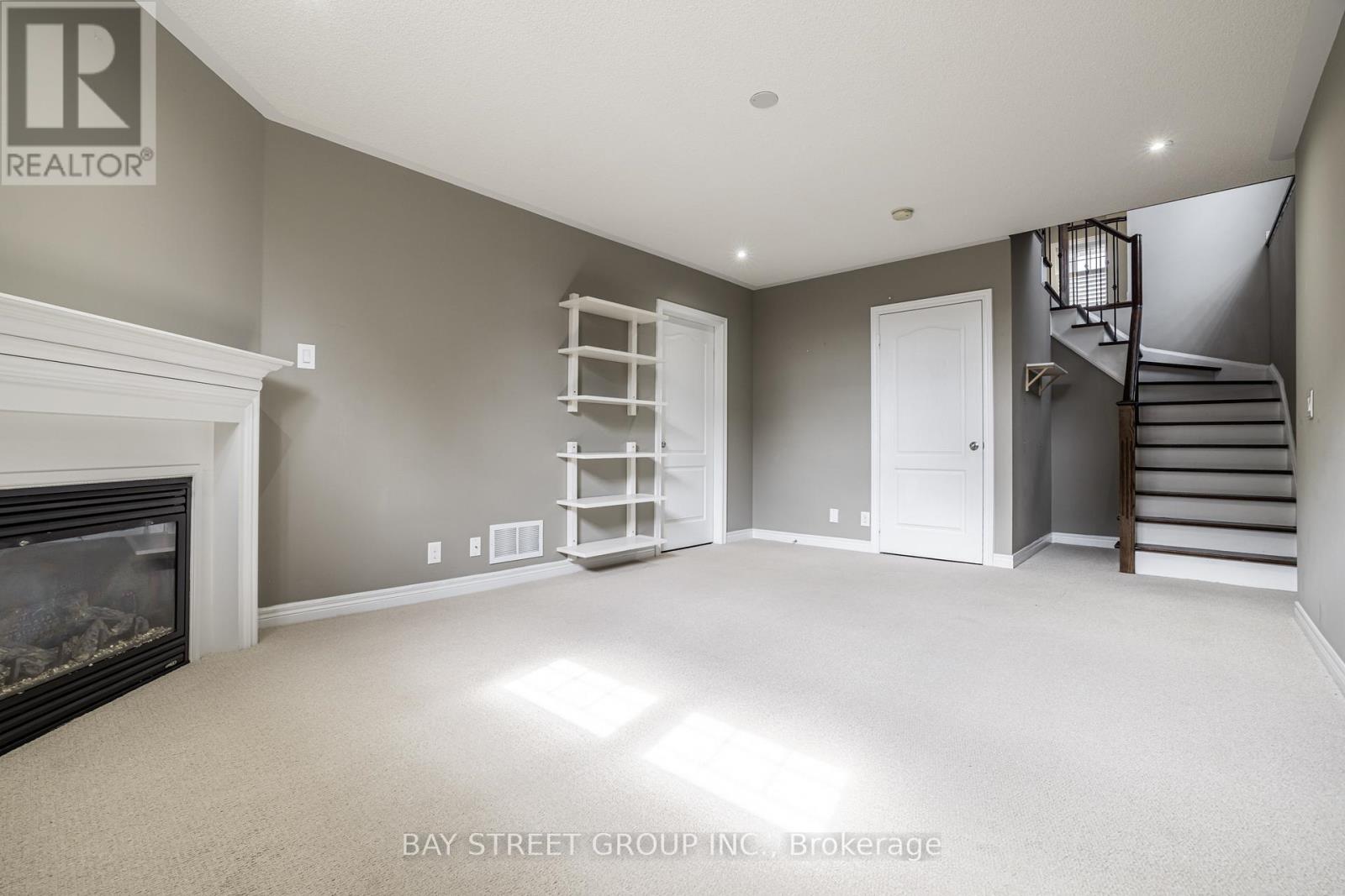 4 Courtland Crescent, East Gwillimbury, Ontario  L9N 0B2 - Photo 39 - N12847676