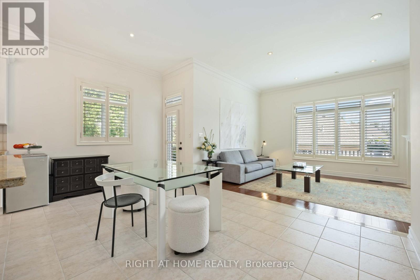 6 Sachet Drive, Richmond Hill, Ontario  L4E 4S1 - Photo 14 - N12847738