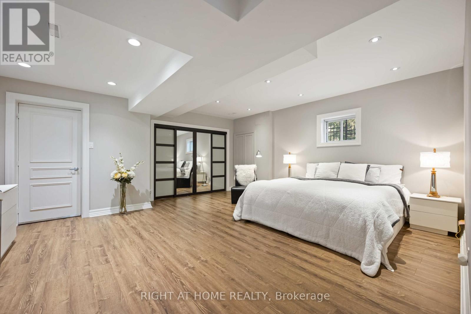 6 Sachet Drive, Richmond Hill, Ontario  L4E 4S1 - Photo 22 - N12847738