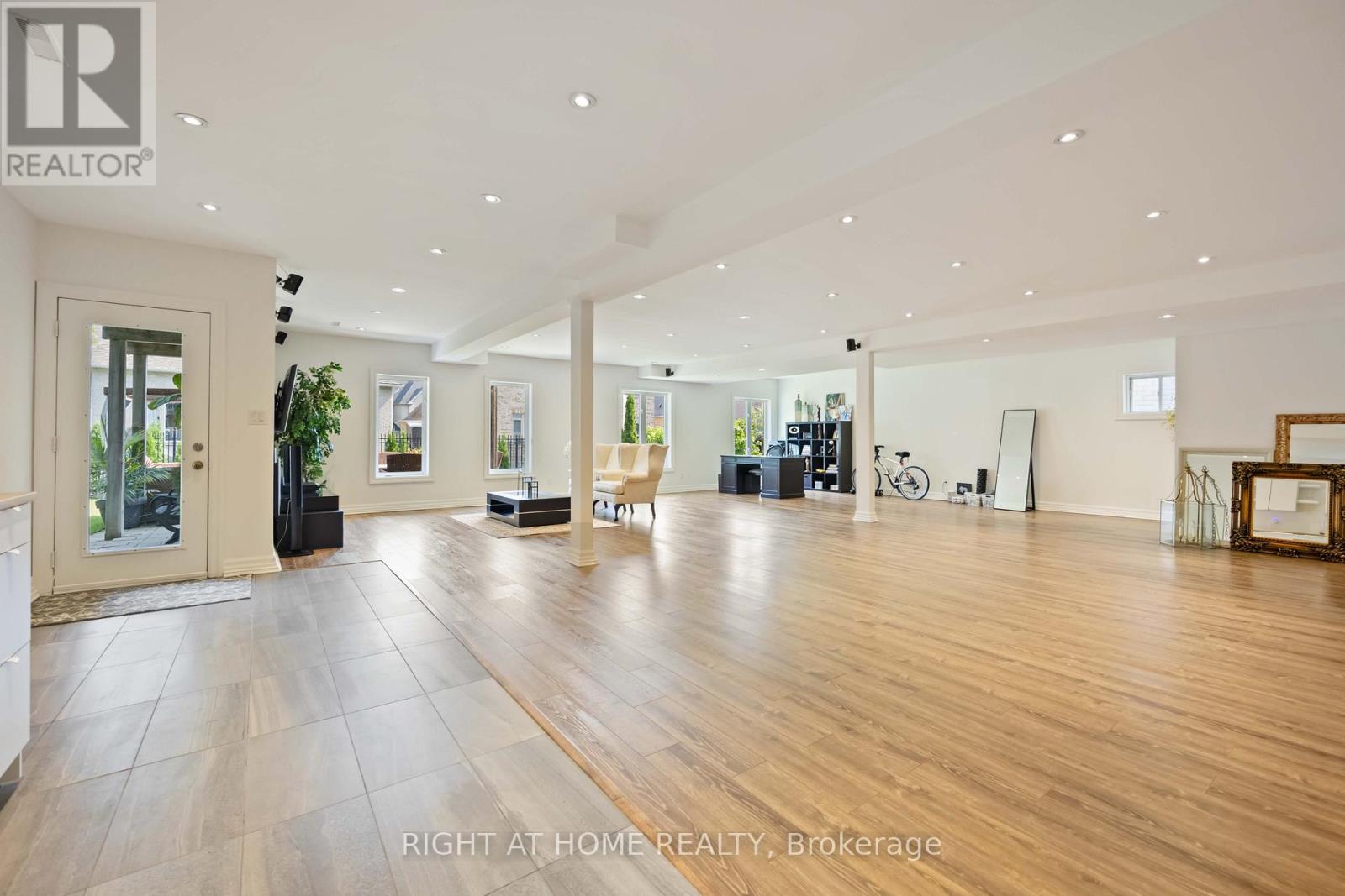 6 Sachet Drive, Richmond Hill, Ontario  L4E 4S1 - Photo 27 - N12847738