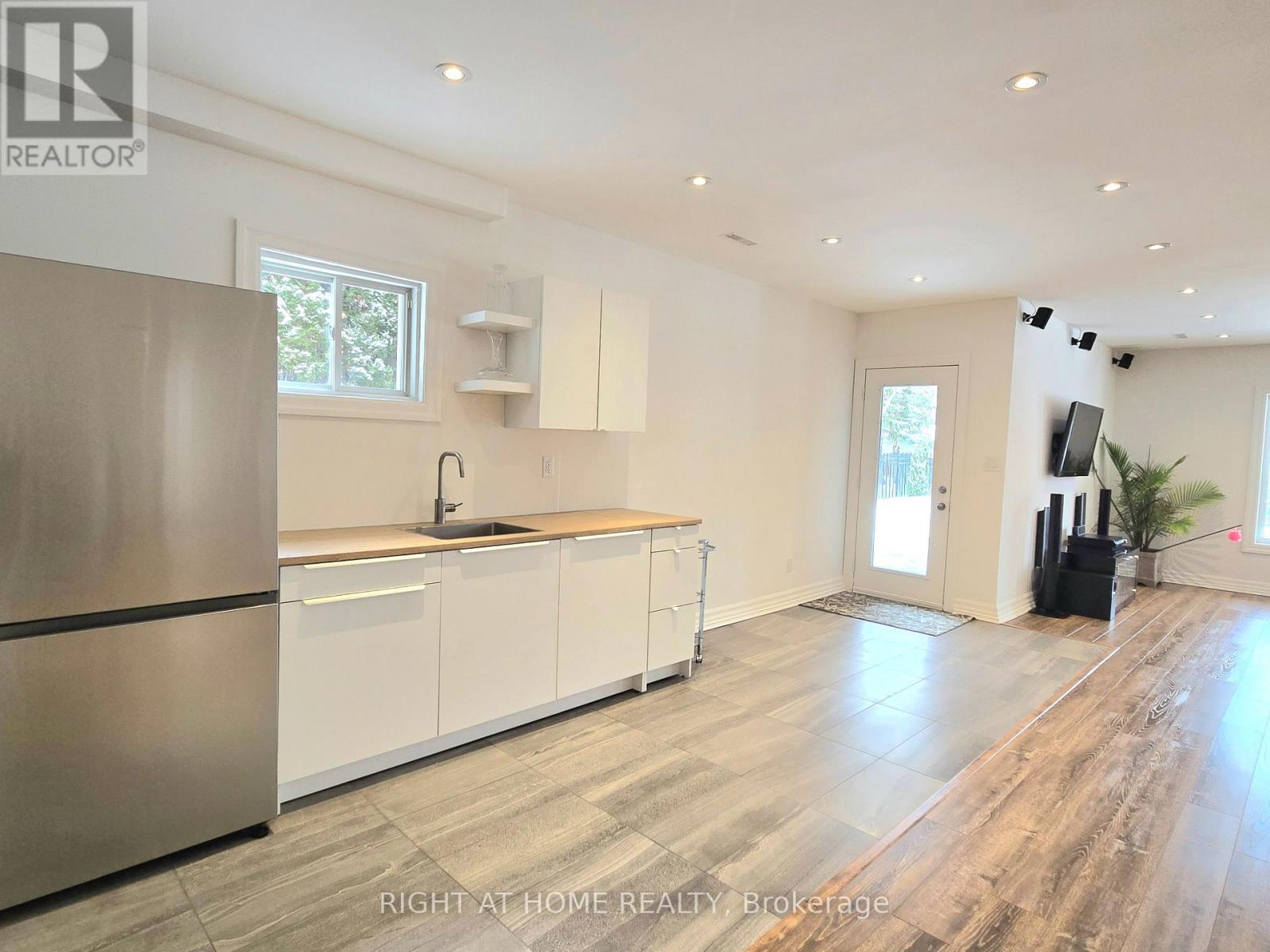 6 Sachet Drive, Richmond Hill, Ontario  L4E 4S1 - Photo 29 - N12847738