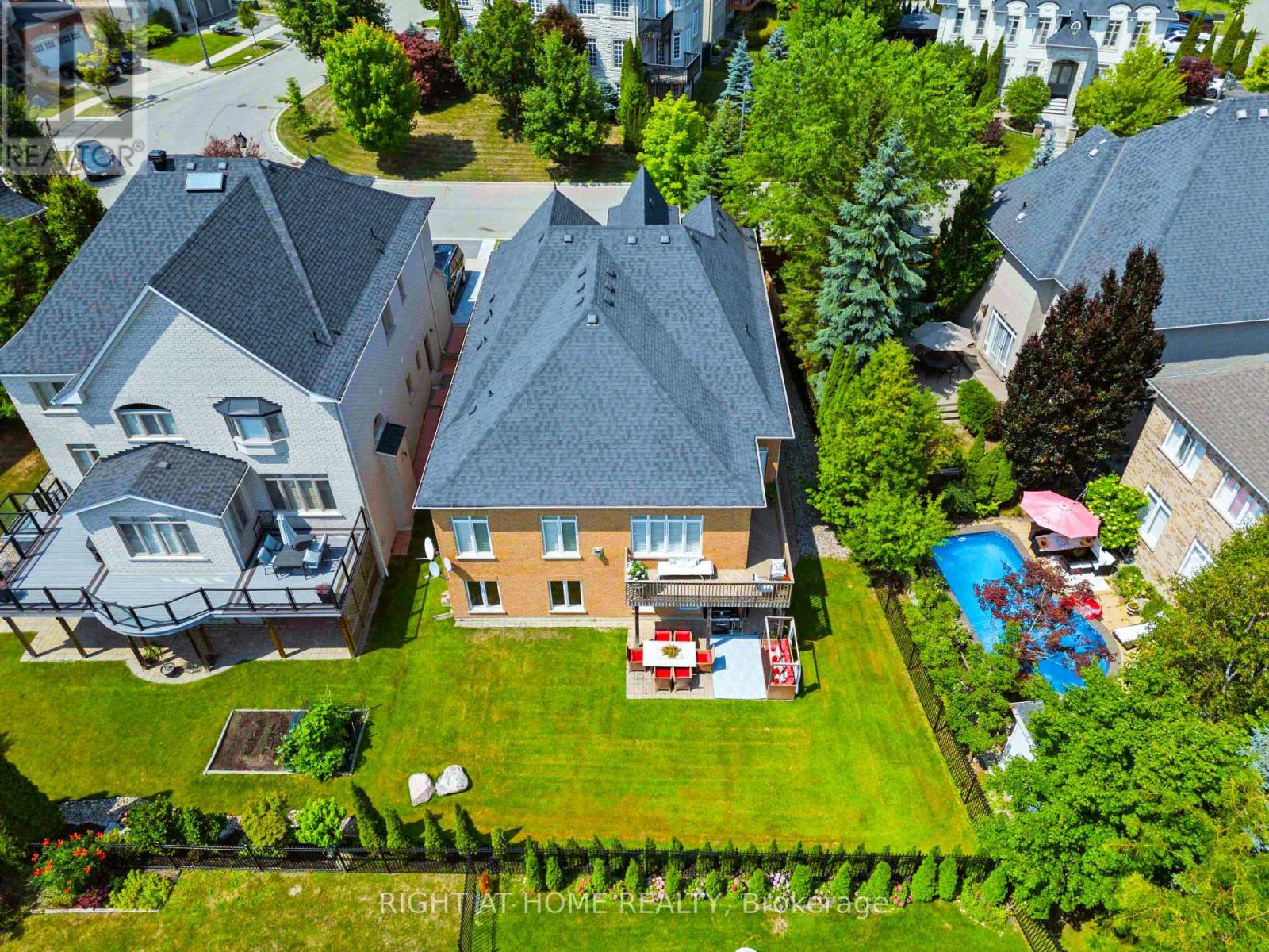 6 Sachet Drive, Richmond Hill, Ontario  L4E 4S1 - Photo 33 - N12847738