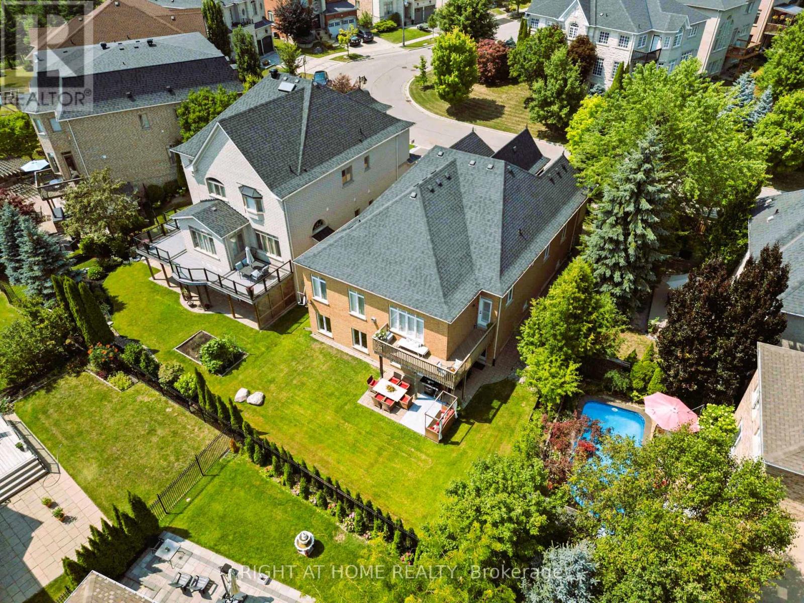 6 Sachet Drive, Richmond Hill, Ontario  L4E 4S1 - Photo 34 - N12847738