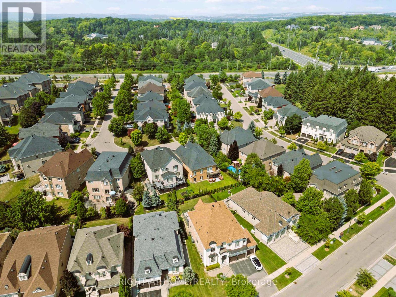 6 Sachet Drive, Richmond Hill, Ontario  L4E 4S1 - Photo 36 - N12847738