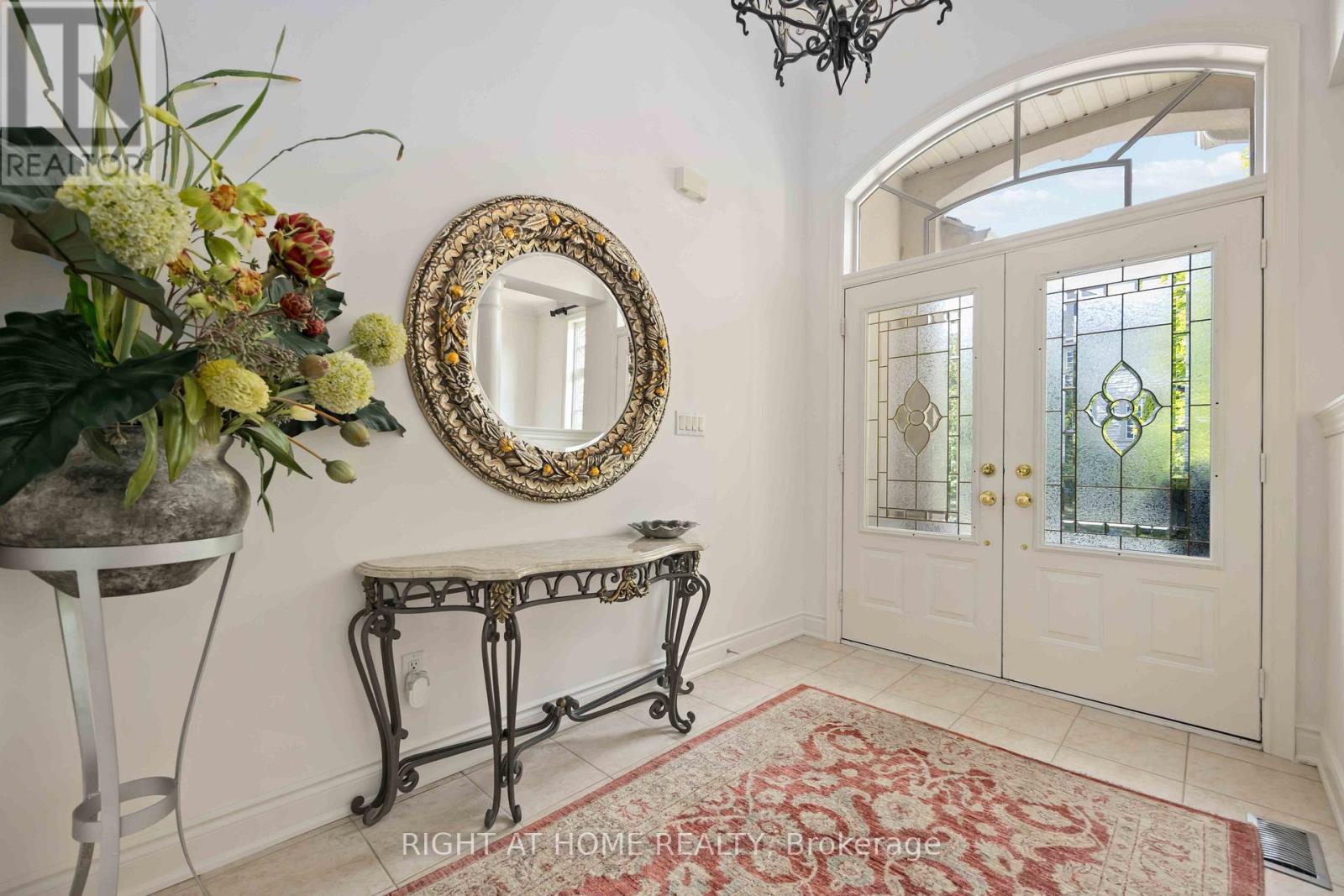 6 Sachet Drive, Richmond Hill, Ontario  L4E 4S1 - Photo 4 - N12847738