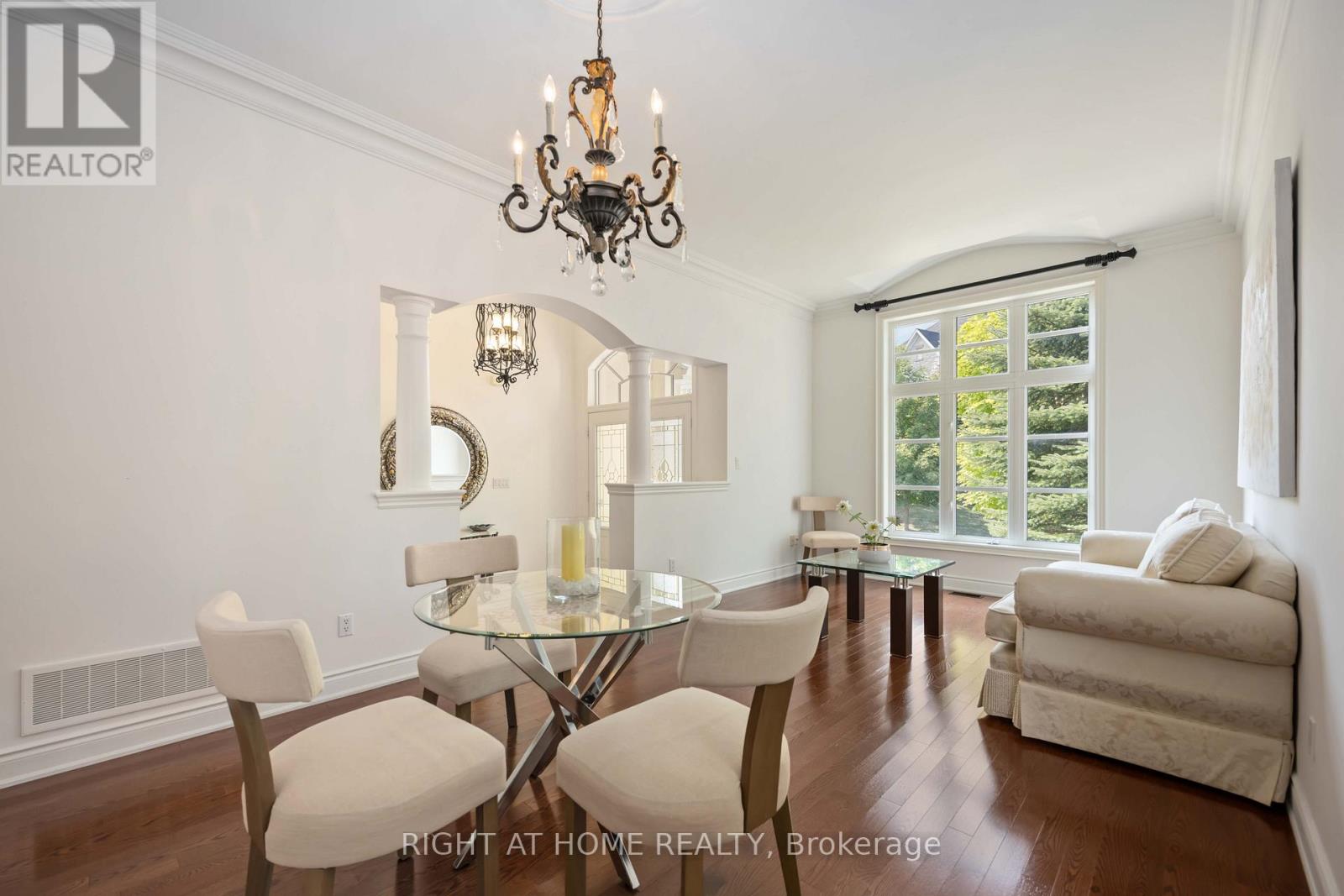 6 Sachet Drive, Richmond Hill, Ontario  L4E 4S1 - Photo 6 - N12847738