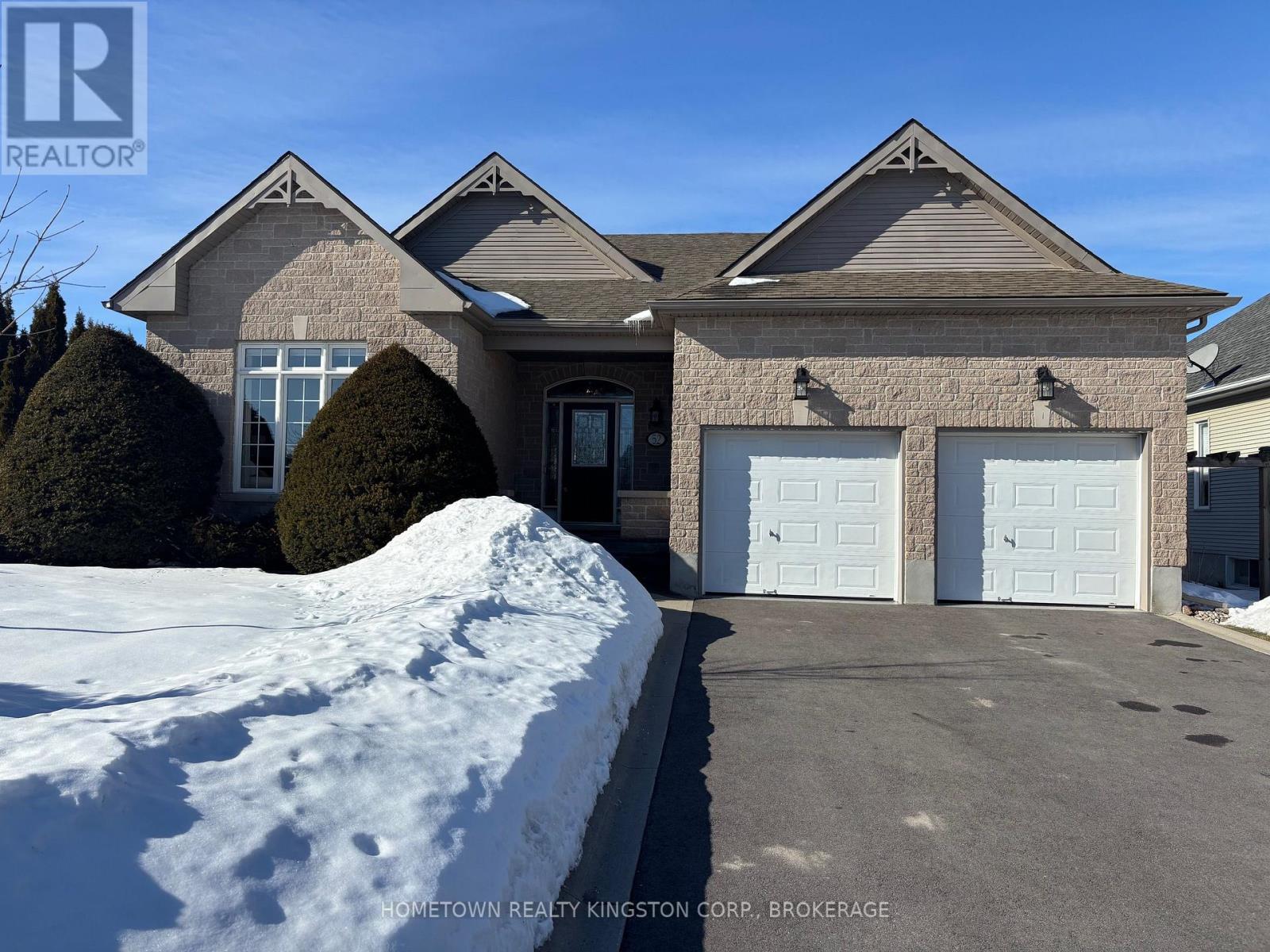 52 GLENORA DRIVE, Loyalist, Ontario