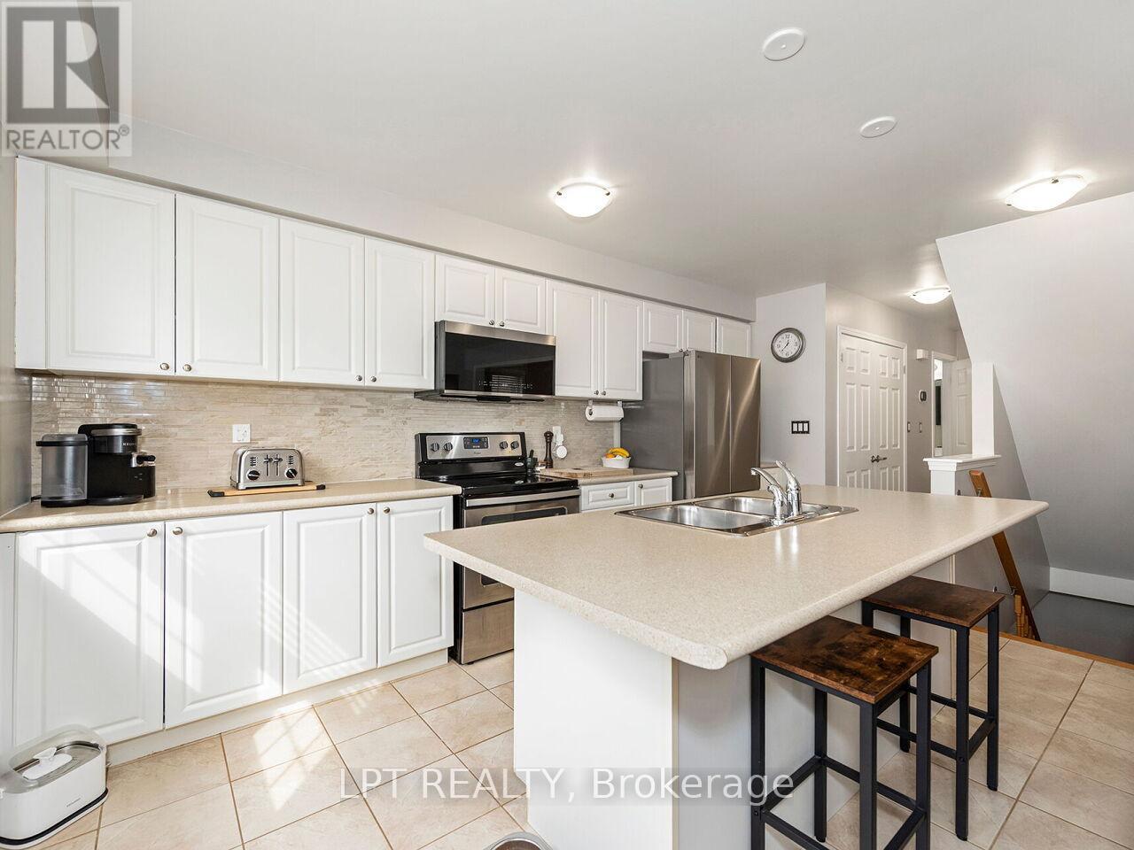 1585 Leblanc Court, Milton, Ontario  L9E 0A4 - Photo 15 - W12847592