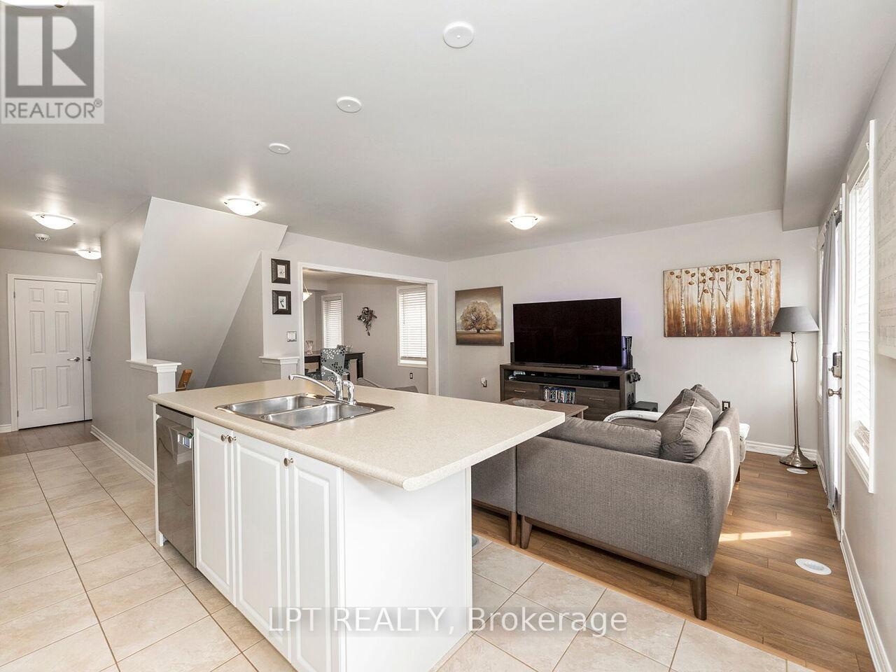 1585 Leblanc Court, Milton, Ontario  L9E 0A4 - Photo 16 - W12847592