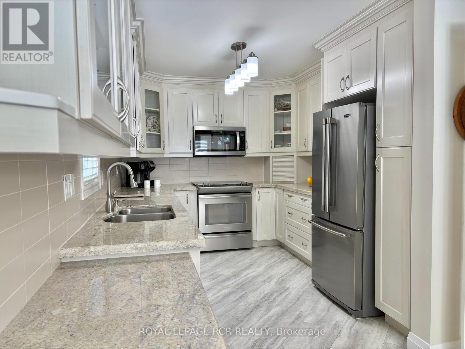 37 Sunset Boulevard, New Tecumseth, Ontario  L9R 1Y8 - Photo 5 - N12843022