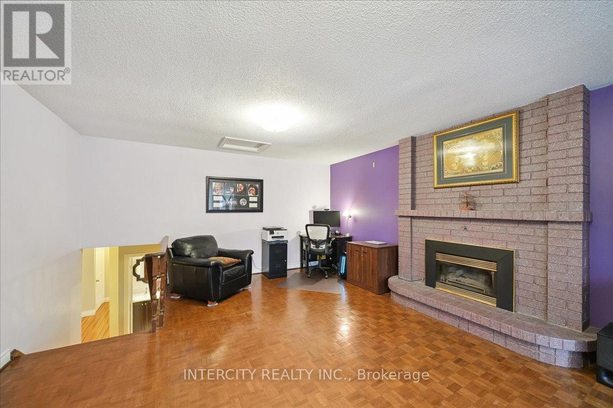 67 Sonny Street, Vaughan, Ontario  L6A 1B8 - Photo 17 - N12715442