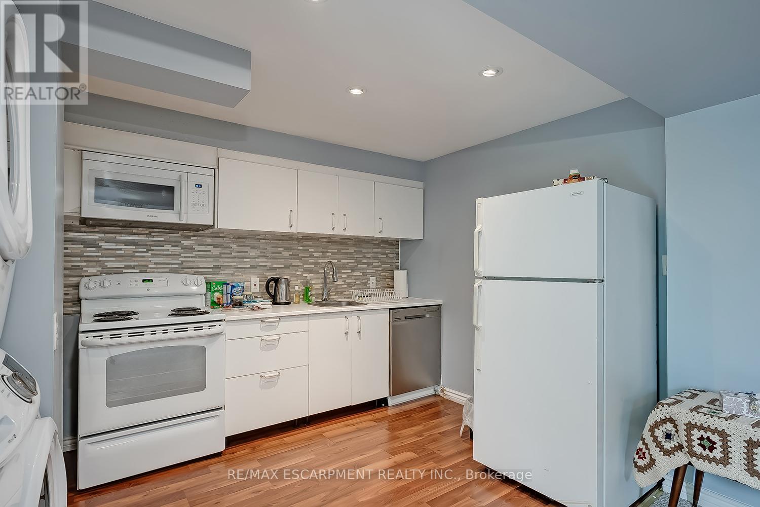 Lower - 5410 Duchess Court, Burlington (Orchard), Ontario  L7L 6Z4 - Photo 11 - W12847734