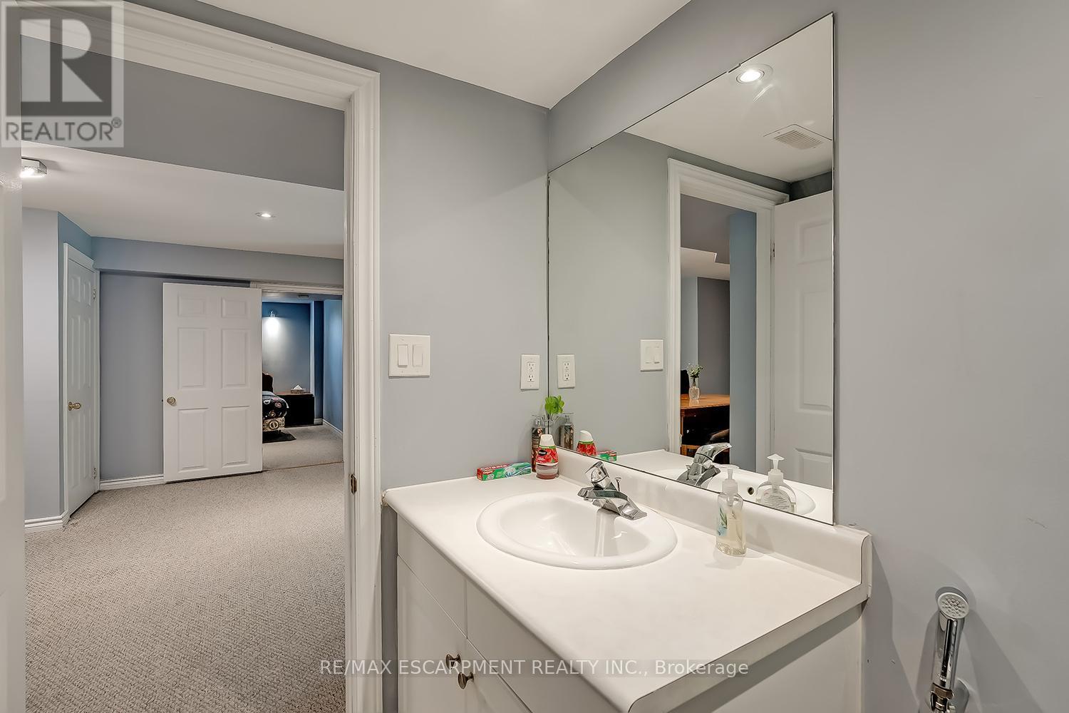 Lower - 5410 Duchess Court, Burlington (Orchard), Ontario  L7L 6Z4 - Photo 23 - W12847734