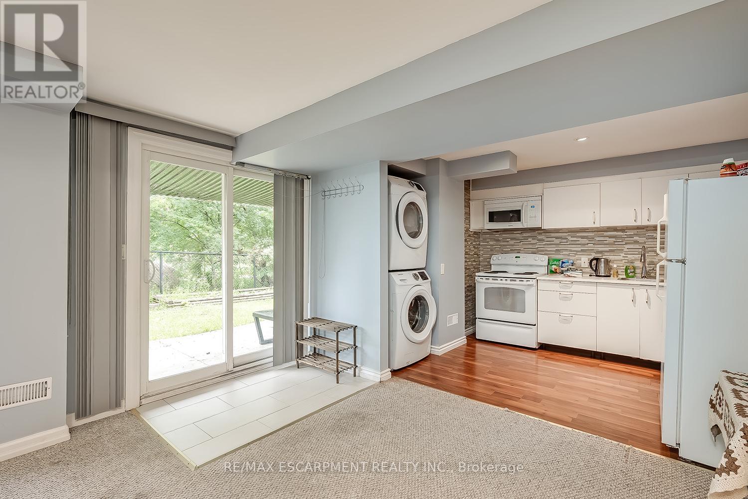 Lower - 5410 Duchess Court, Burlington (Orchard), Ontario  L7L 6Z4 - Photo 8 - W12847734