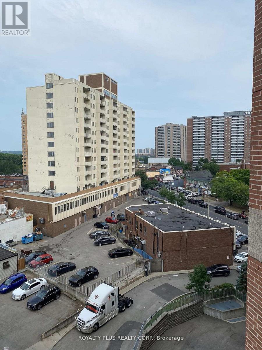 812 - 2088 Lawrence Avenue W, Toronto, Ontario  M9N 1J1 - Photo 17 - W12847754