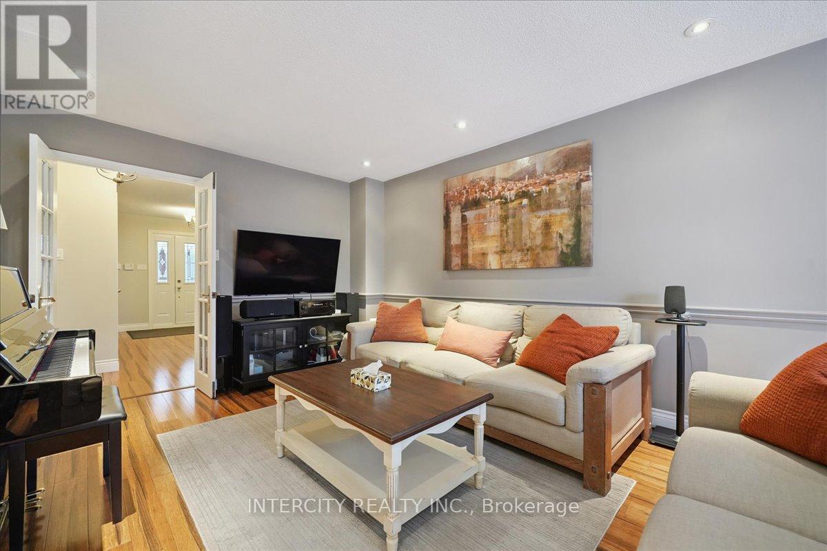 67 Sonny Street, Vaughan, Ontario  L6A 1B8 - Photo 8 - N12715442
