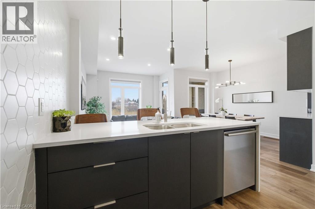 590 North Service Road Unit# 66, Stoney Creek, Ontario  L8E 0K5 - Photo 2 - 40809725