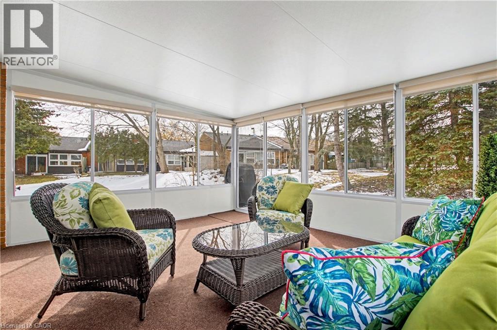 11 WHELANS Way, Hamilton, Ontario